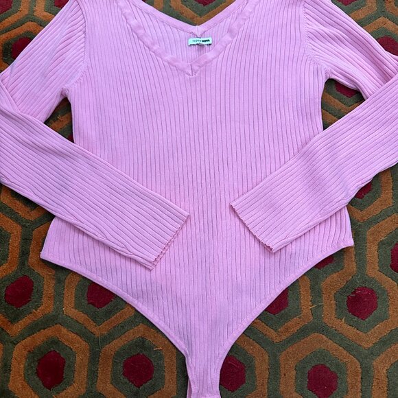 Pink Knit V Neck Bodysuit 3x Fashion Nova - Picture 2 of 3